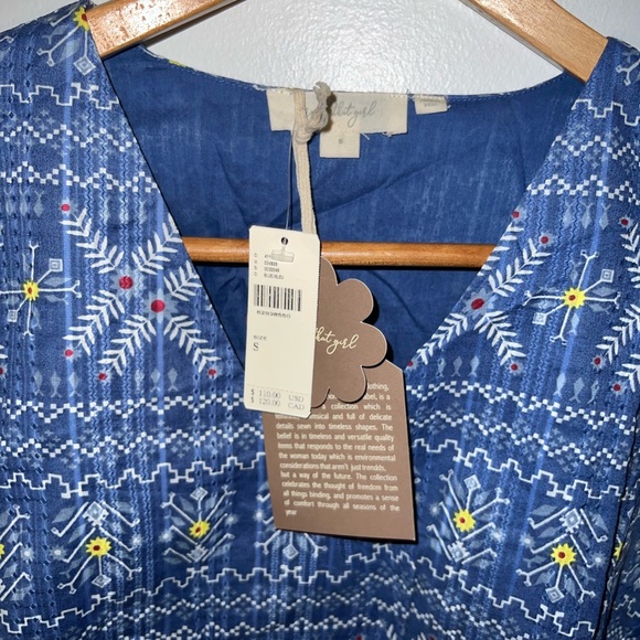 NWT let me be embroidered smocked blouse anthro - Picture 7 of 7